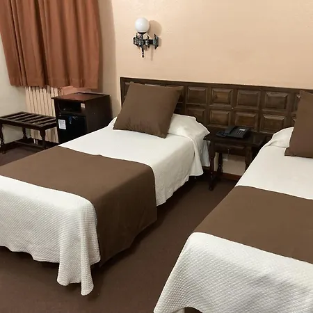 Hotel Folch 3*
